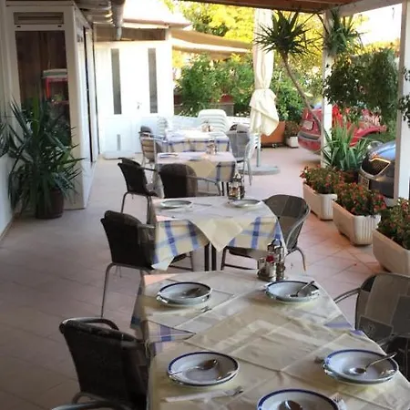 Delfin Bed & Breakfast Starigrad Paklenica